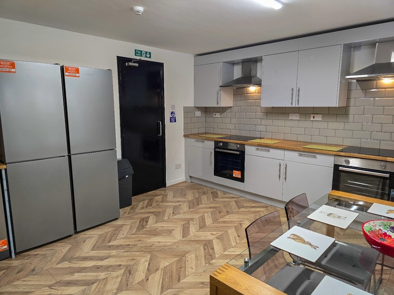 Denison St, 6 Bedroom Student house - NG7 3PH - Thumbnail 32